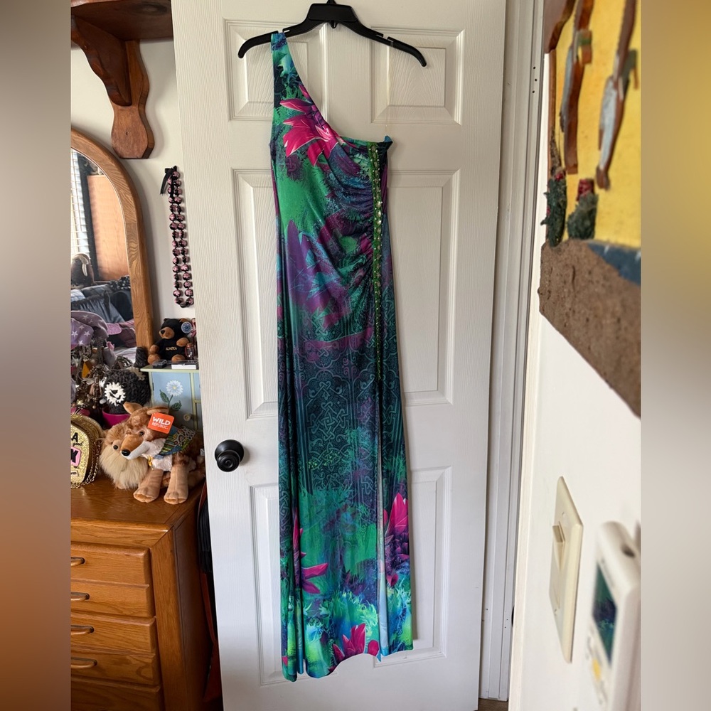 Vibrant One-Shoulder Maxi Dress